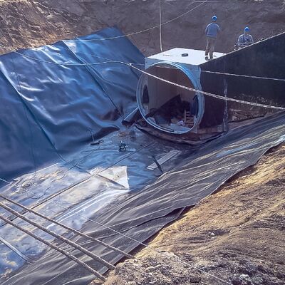 Revestimento de geomembrana em HDPE seguro para peixes para reservatórios de irrigação agrícola em lagoas