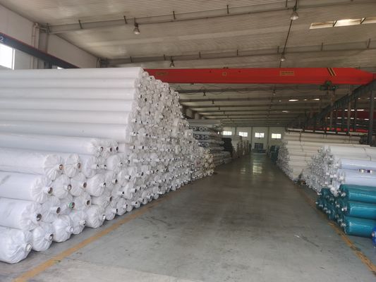 CBR Resistência à perfuração 12KN Tecido Geotextil Tecido Resistência à tração 50KNm a 1200KNm alongamento 10 por cento Durável e material para construção