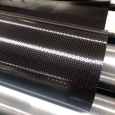 Elongamento do revestimento Hdpe liso de 1 mm na ruptura ≥ 700% Conteúdo de preto de carbono 2,0-3,0% Para contenção de resíduos