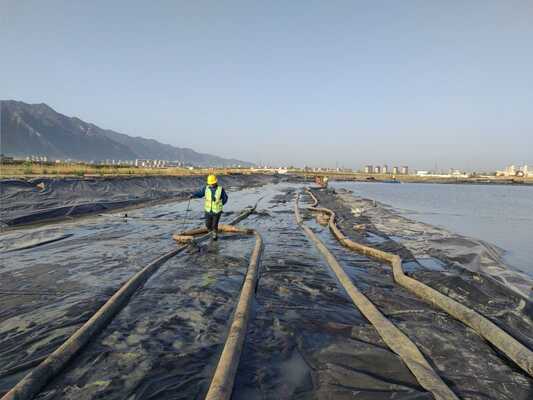 Superfície lisa PP tecido Geotextil comprimento personalizado tecido permeável à água ideal para engenharia civil e agrícola