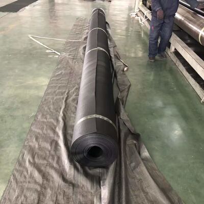 Resistência à tração ≥15MPa Geomembrana de HDPE Largura de 1 a 12 metros Índice de oxigénio ≥30 por cento Membrana impermeável durável