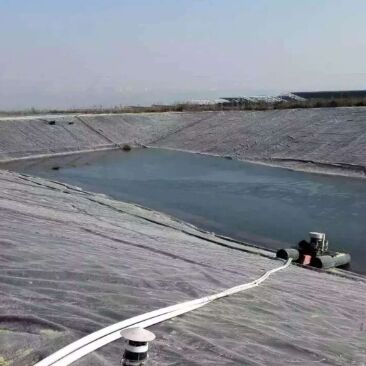Revestimento de geomembrana em HDPE seguro para peixes para reservatórios de irrigação agrícola em lagoas