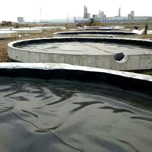Forro de geomembrana HDPE resistente a perfurações para barreira durável à prova de vazamento em aplicações agrícolas e industriais