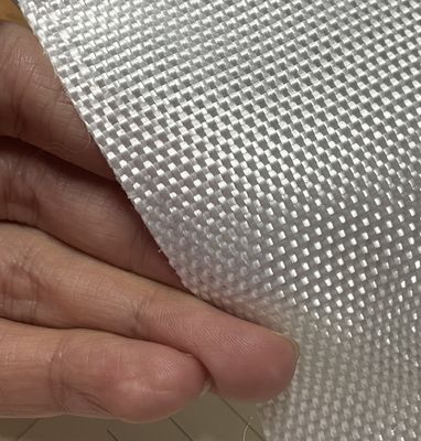 CBR Resistência à perfuração 12KN Tecido Geotextil Tecido Resistência à tração 50KNm a 1200KNm alongamento 10 por cento Durável e material para construção