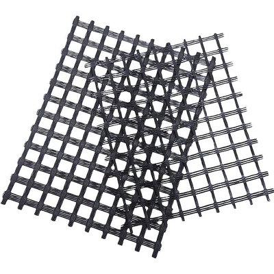 Fibra de vidro resistente Mesh Geogrid Roll Biaxial Triaxial do alcaloide do carbono
