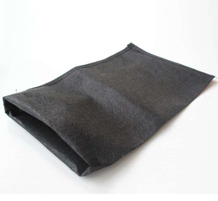 Geotextil não tecido de filamentos macios que assegura uma protecção eficaz da encosta e a retenção do solo nos projectos de estabilização da encosta